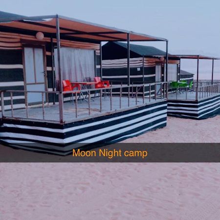 Moon Night Camp 호텔 와디럼 외부 사진