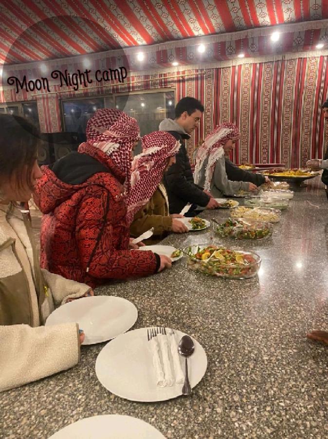 Moon Night Camp 호텔 와디럼 외부 사진